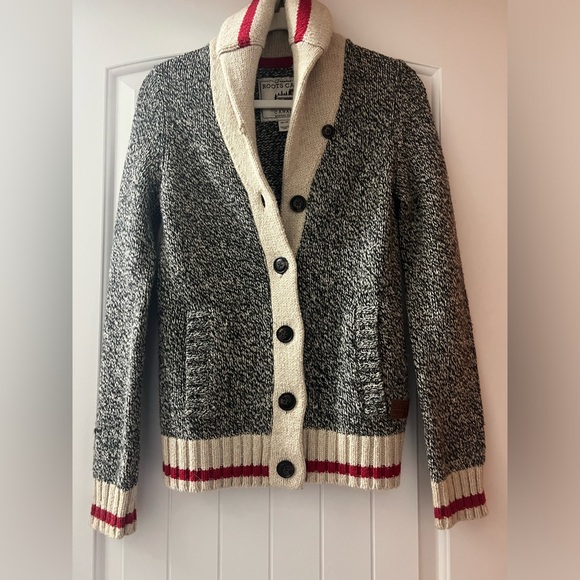 Women’s Roots cabin sweater - Picture 2 of 3